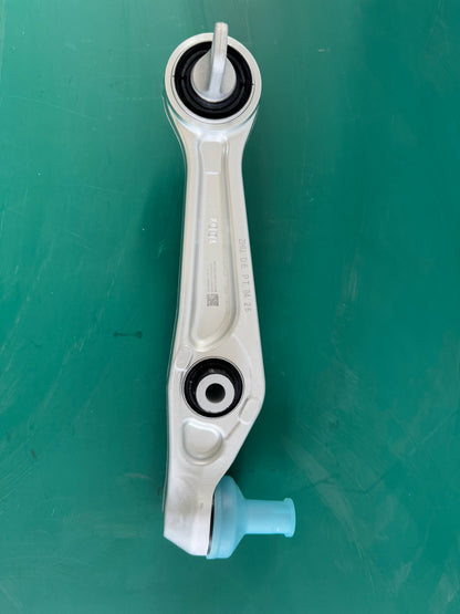 1044341_下摆臂_直__3_.JPG